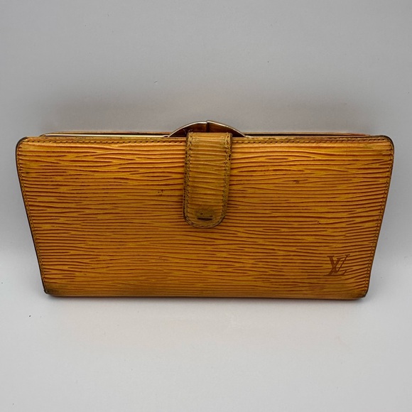 Louis Vuitton Epi yellow kisslock Wallet - Picture 1 of 13